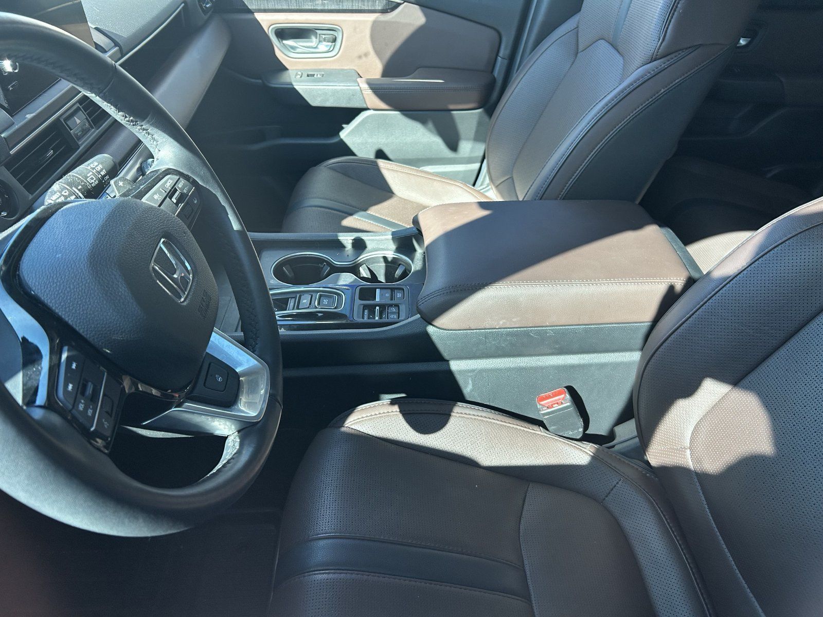 Used 2025 Honda Pilot Elite image 11