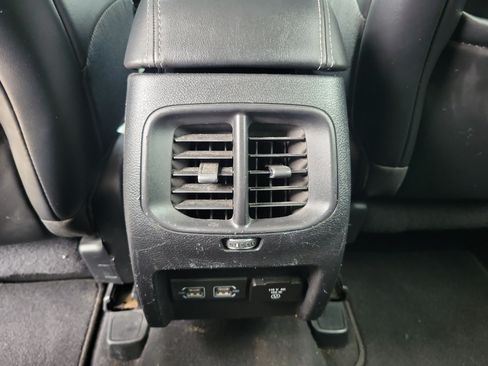 Used 2021 Jeep Cherokee Limited FWD image 11