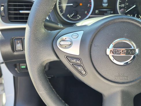 Used 2018 Nissan Sentra SV FWD image 18