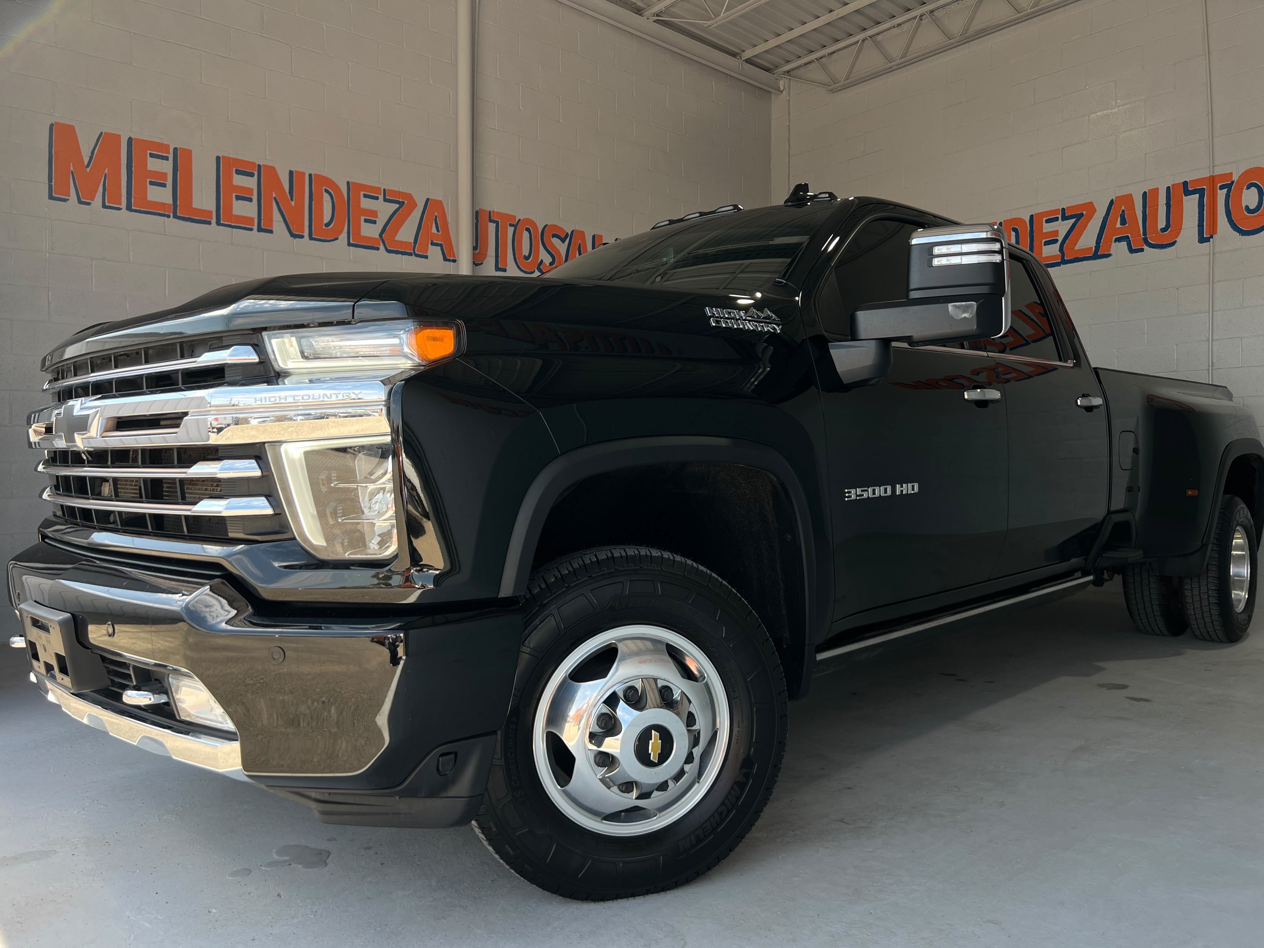Used 2022 Chevrolet Silverado 3500 High Country w/ Safety Package II AWD/4WD image 1