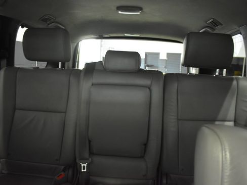 Used 2018 Toyota Sequoia Limited w/ Safety & Convenience Package AWD/4WD image 23