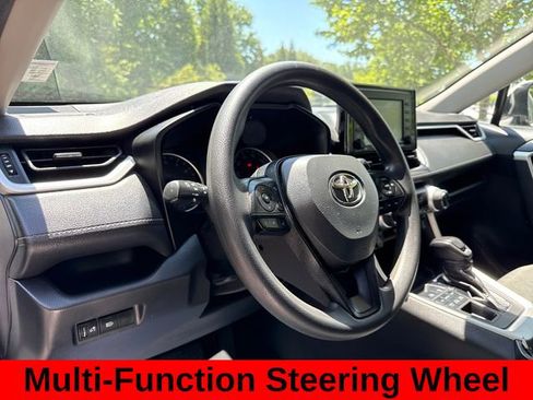 Used 2021 Toyota RAV4 XLE AWD/4WD image 15