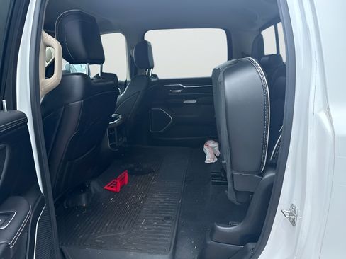 Used 2020 RAM 1500 Laramie RWD image 5