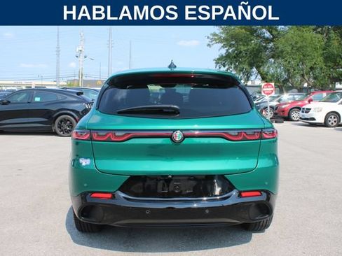 Used 2025 Alfa Romeo Tonale w/ Premium Package AWD/4WD image 4