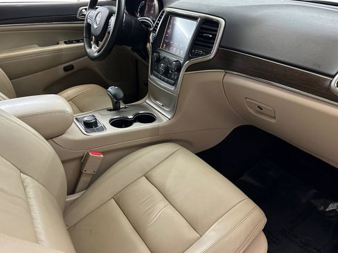 Used 2015 Jeep Grand Cherokee Limited image 31