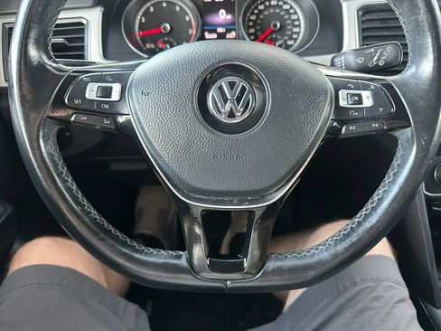 Used 2018 Volkswagen Atlas SE FWD image 21