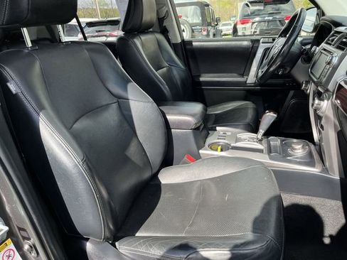 Used 2017 Toyota 4Runner Limited AWD/4WD image 27