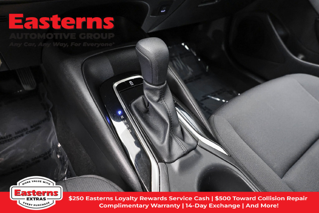 Used 2025 Toyota Corolla LE FWD image 13