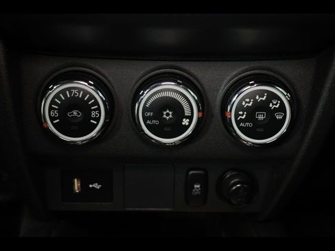 Used 2018 Mitsubishi Outlander Sport ES FWD image 19