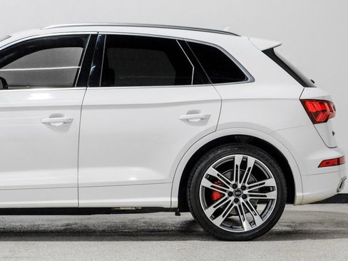 Used 2018 Audi SQ5 Premium Plus w/ S Sport Package image 15