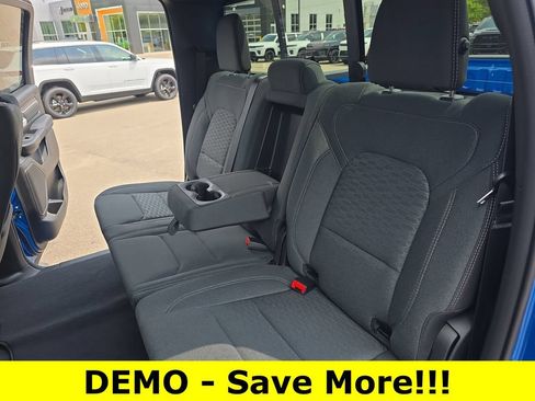 New 2026 RAM 1500 Big Horn AWD/4WD image 13