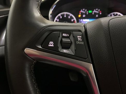 Used 2022 Buick Encore Preferred image 48