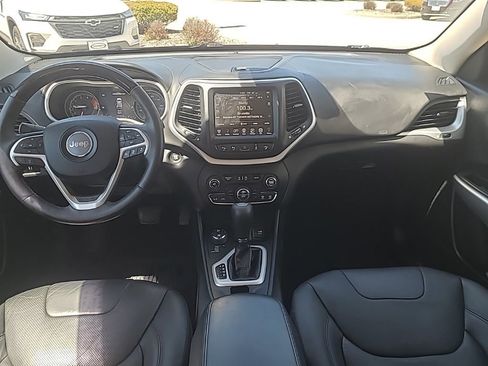 Used 2016 Jeep Cherokee Overland w/ Technology Group AWD/4WD image 14
