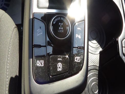Used 2025 Kia Sportage LX AWD/4WD image 31