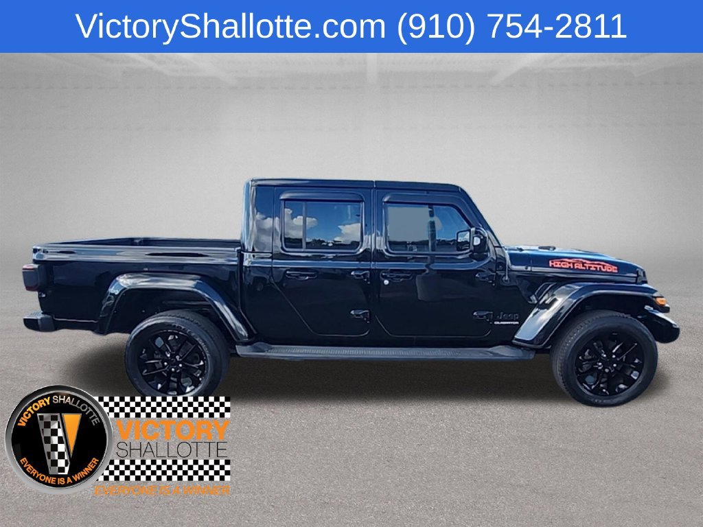 Certified 2022 Jeep Gladiator Overland AWD/4WD image 34