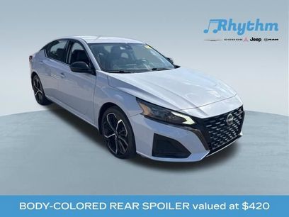 Used 2023 Nissan Altima 2.5 SR