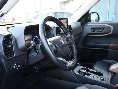 Used 2022 Ford Bronco Sport Outer Banks image 11