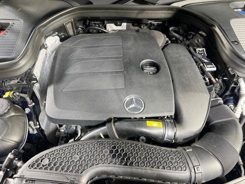 Used 2022 Mercedes-Benz GLC 300 4MATIC image 29