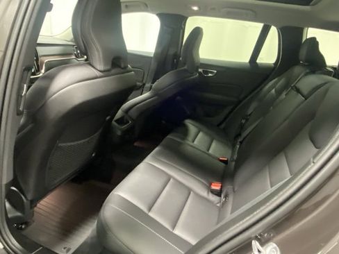 Certified 2024 Volvo V60 B5 Cross Country Plus image 12