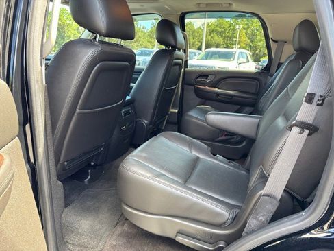 Used 2014 GMC Yukon Denali image 16