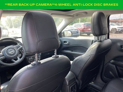 Used 2019 Jeep Compass Limited AWD/4WD image 13
