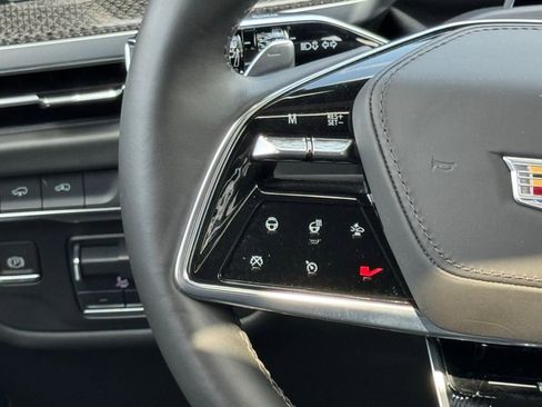 Used 2025 Cadillac Escalade V image 25