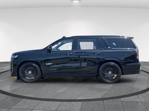 Used 2023 Cadillac Escalade V w/ Heavy-Duty Trailer Package AWD/4WD image 8