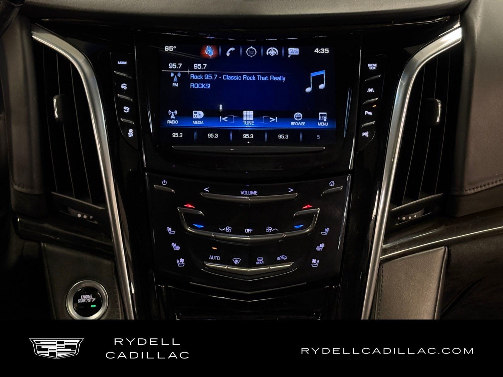 Used 2018 Cadillac Escalade Platinum AWD/4WD image 21