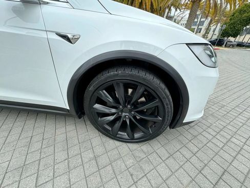 Used 2020 Tesla Model X Long Range AWD/4WD image 37