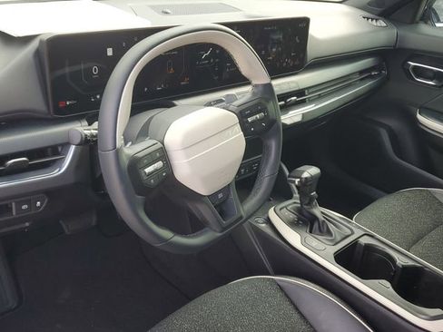 Certified 2025 Kia K4 GT-Line w/ GT-Line Sunroof Package FWD image 19
