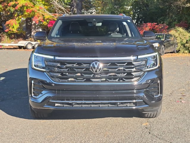 Used 2024 Volkswagen Atlas Cross Sport SEL Premium R-Line AWD/4WD image 2