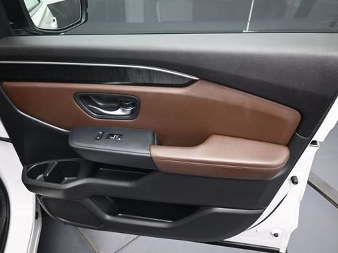 Certified 2025 Honda Pilot Elite image 35