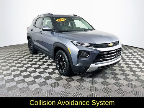 Used 2022 Chevrolet TrailBlazer LT AWD/4WD image 3
