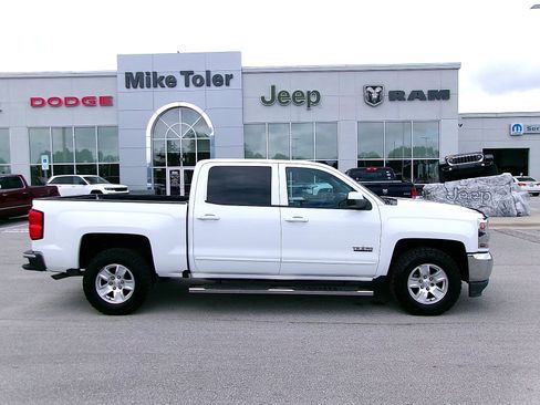 Used 2017 Chevrolet Silverado 1500 LT w/ Texas Edition RWD image 5