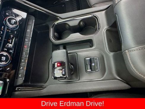 Used 2023 GMC Sierra 1500 AT4 w/ AT4 Premium Package AWD/4WD image 18