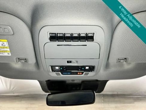 Used 2024 Ford F350 Lariat w/ Lariat Ultimate Package AWD/4WD image 25