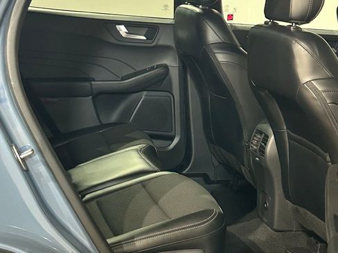 Used 2024 Ford Escape SE image 56