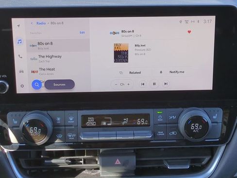 Used 2024 Toyota Grand Highlander XLE image 18