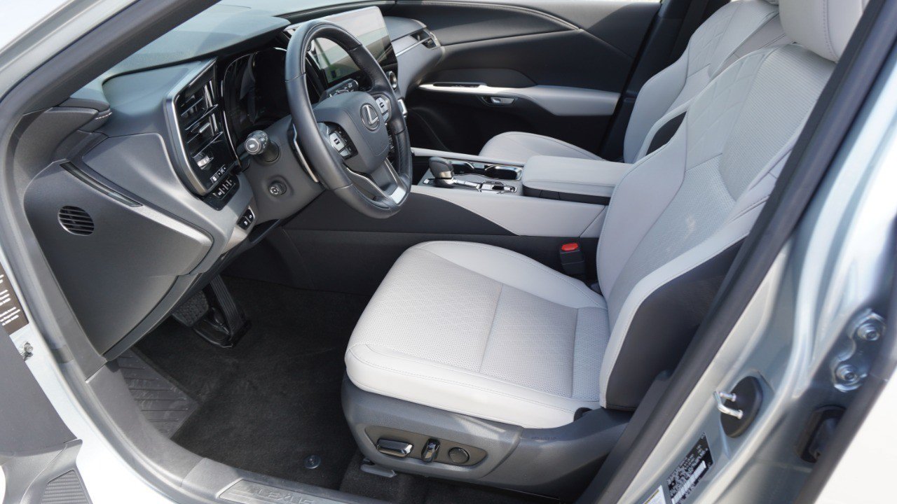 Certified 2026 Lexus RX 350 Premium Plus w/ Accessory Package (Z1) FWD image 13