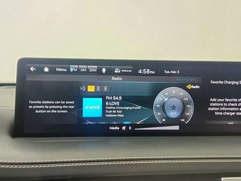 Used 2025 Genesis Electrified GV70 Advanced w/ Prestige Package image 50