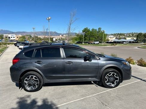 Used 2016 Subaru Crosstrek 2.0i Premium w/ Popular Package #2 AWD/4WD image 9