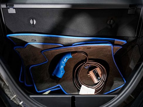 Used 2019 BMW i8 Coupe AWD/4WD image 39