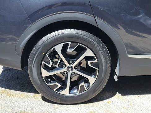 Used 2023 Kia Sportage EX FWD image 8