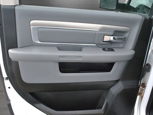 Used 2019 RAM 1500 Big Horn AWD/4WD image 8