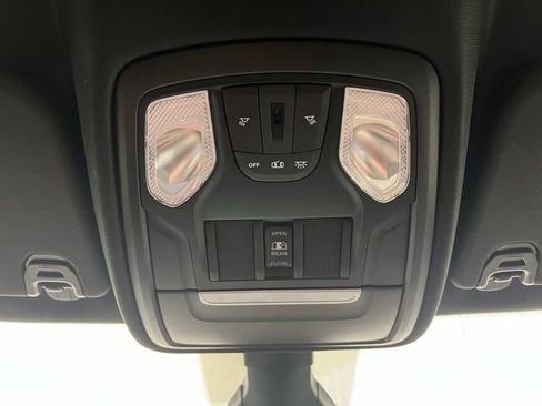 Used 2021 RAM 1500 Big Horn image 18