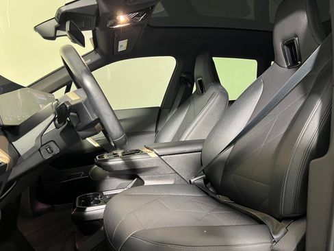Used 2022 BMW iX xDrive50 w/ Premium Package image 4