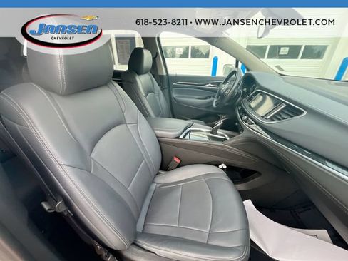 Used 2020 Buick Enclave Essence FWD image 27