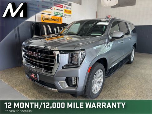 Used 2022 GMC Yukon XL SLT AWD/4WD image 1