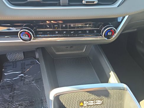 New 2026 Chevrolet Equinox LT image 16