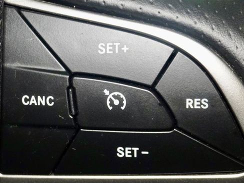 Used 2018 Dodge Charger SRT Hellcat w/ Harman/Kardon Audio Group image 32